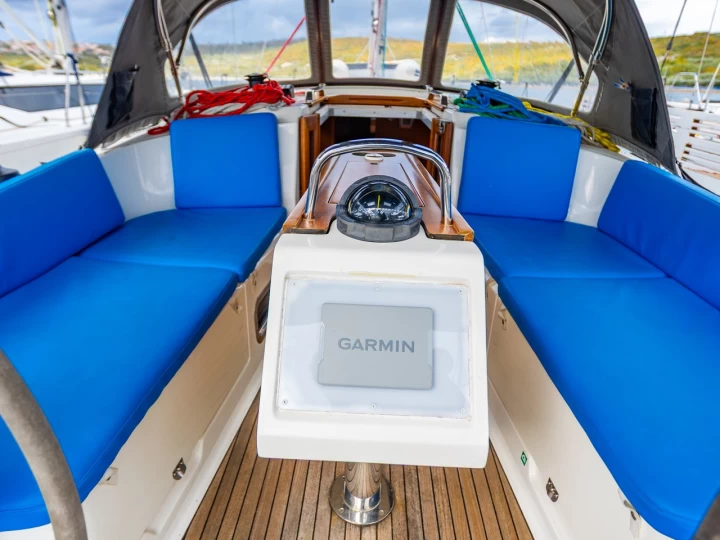 Pronájem lodi Punat lákavé ceny Cruiser 37