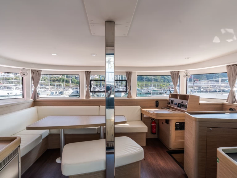 Pronájem lodi Castellammare del Golfo lákavé ceny Lagoon 42