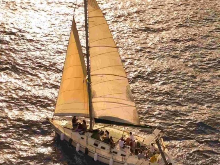 Pronajmout si Bénéteau First 45 F5 - 4 cab. v Rhodos