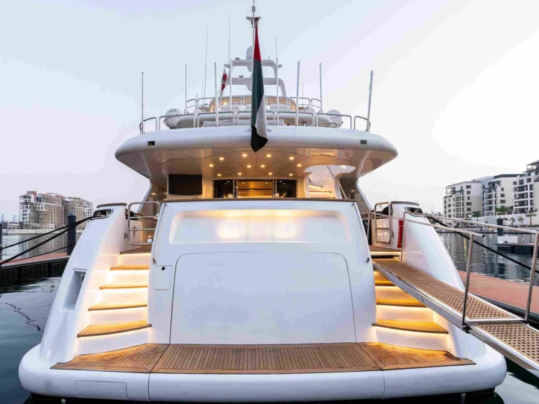 Benetti 114 jednotlivci a charterové společnosti v Dubai Marina