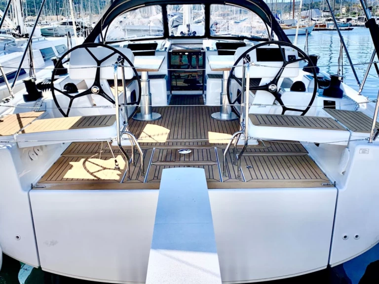 Pronájem jachty v Nikiána -Hanse Hanse 508 na Samboatu