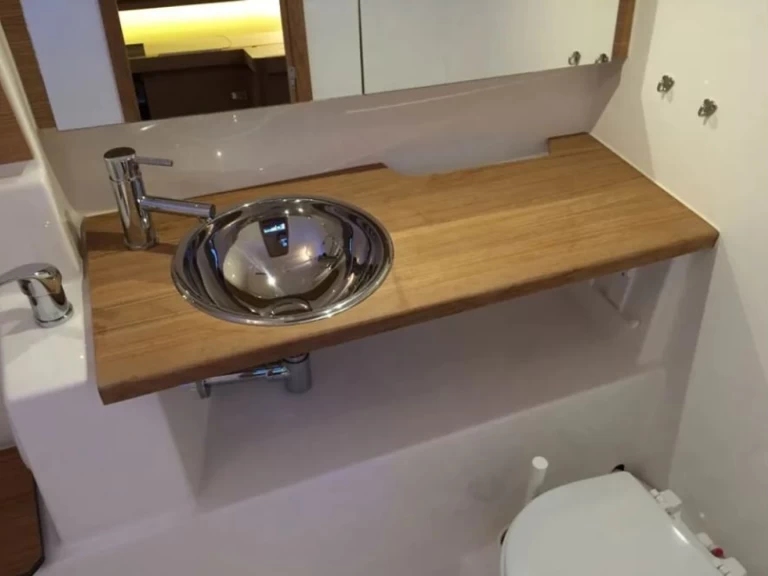 Pronajmout Plachetnice se skipperem či ne Dufour v Gouvia