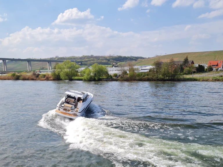 Pronájem lodi Trogir lákavé ceny Bavaria SR41