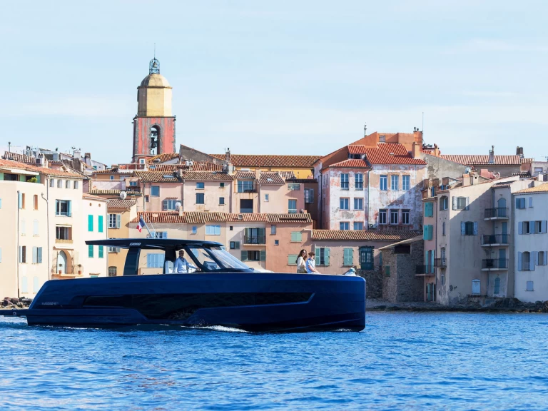 Fjord Fjord 41 XL jednotlivci a charterové společnosti v Kaštela