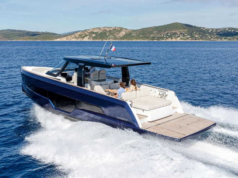 Pronajmout si Fjord Fjord 41 XL v Kaštela