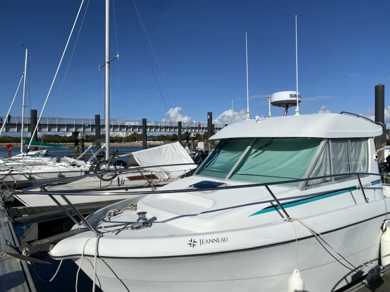 Pronájem jachty v La Rochelle -Jeanneau Merry fisher750CR na Samboatu