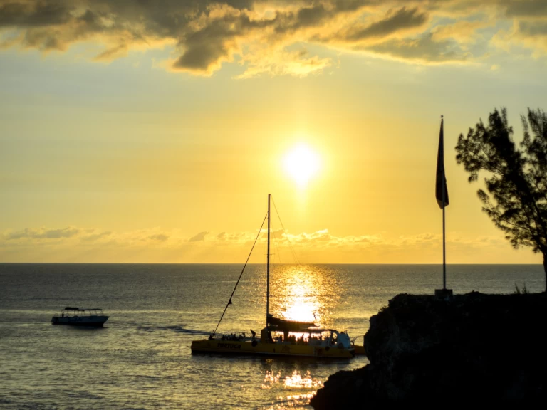 Custom Custom jednotlivci a charterové společnosti v Ocho Rios