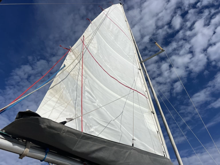 Pronájem jachty v Francie -Jeanneau Sangria na Samboatu