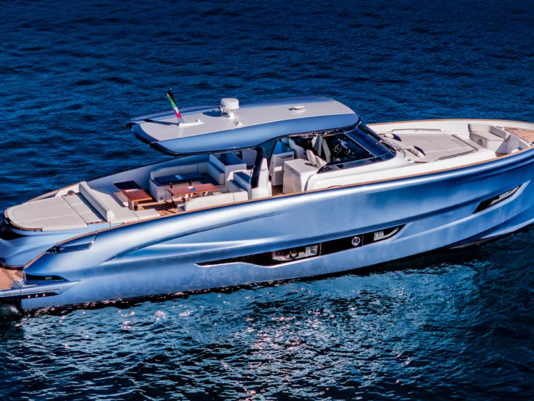 Pronájem Motorová loď Solaris Power s licencí