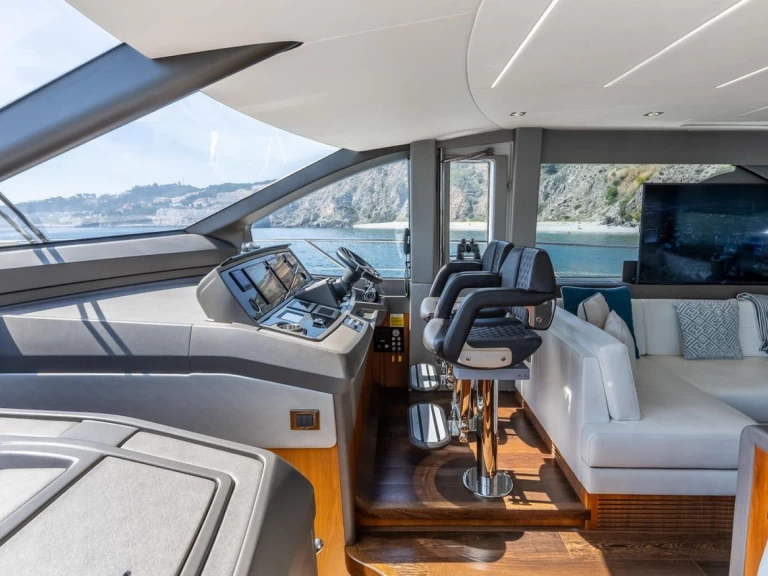 Pronajmout Motorová loď se skipperem či ne Sunseeker v Španělsko