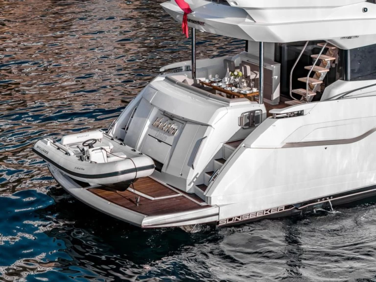 Pronájem lodi Sunseeker Manhattan 66 v Španělsko na Samboatu