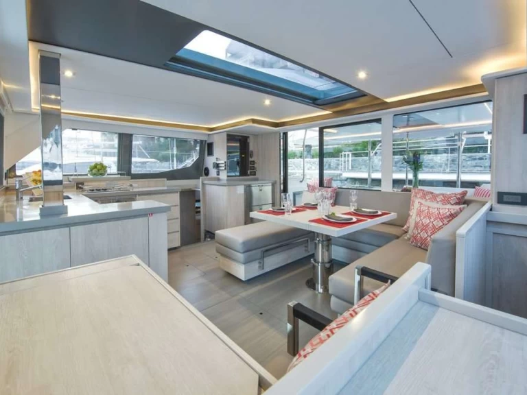 Pronájem Katamarán v Belize City -Leopard Nice Aft Too