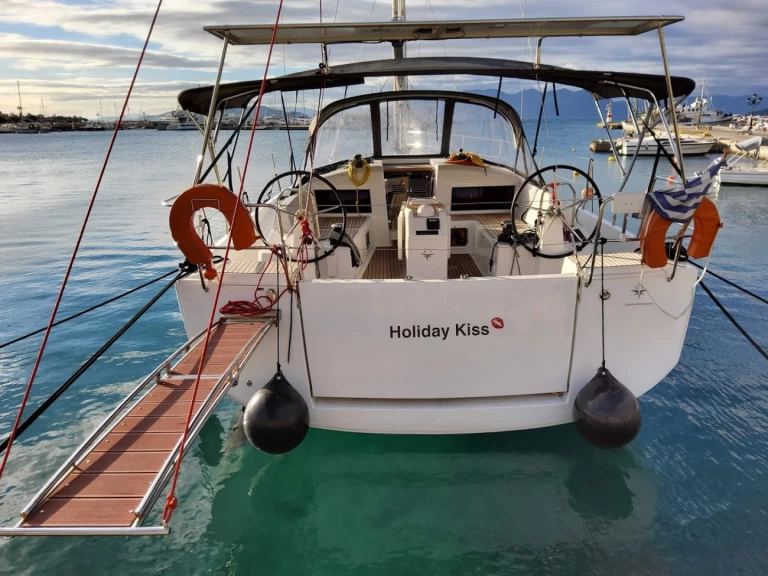Pronájem lodi Rhodos lákavé ceny Sun Odyssey 440