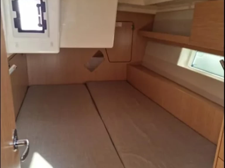 Pronájem Plachetnice Bavaria s licencí