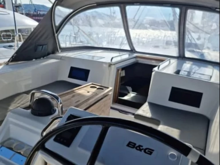 Plachetnice k pronájmu v Volos za nejlepší cenu