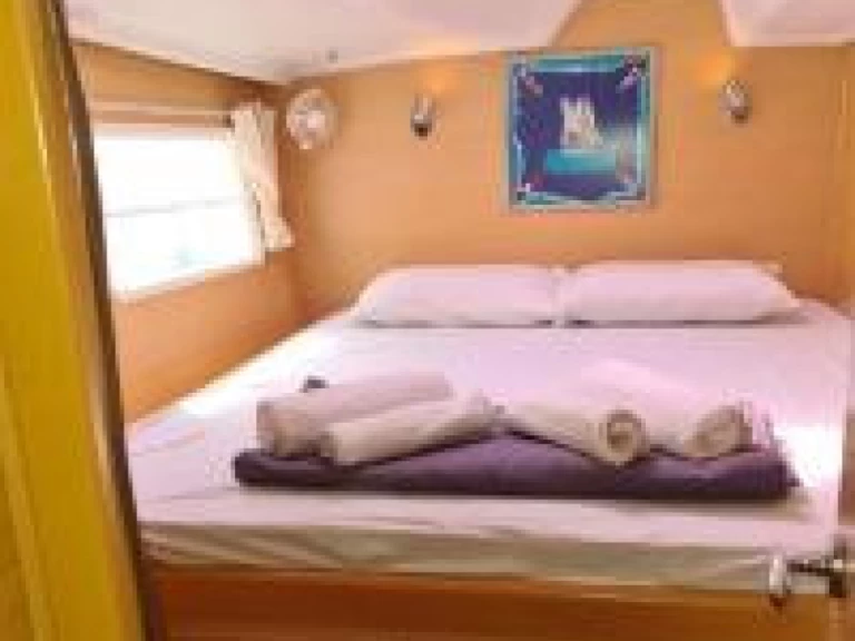 Pronájem lodi Lagoon Lagoon 380 v Paleros na Samboatu