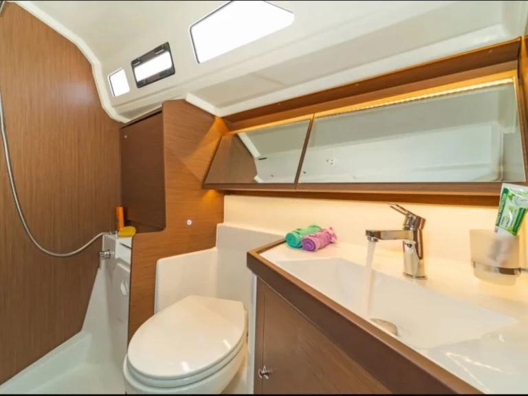 Pronájem Plachetnice v Alimos -Bénéteau Oceanis 40.1