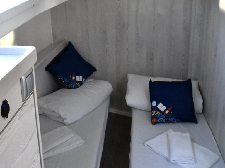 Pronájem lodi Nieuwpoort lákavé ceny Horizon 5