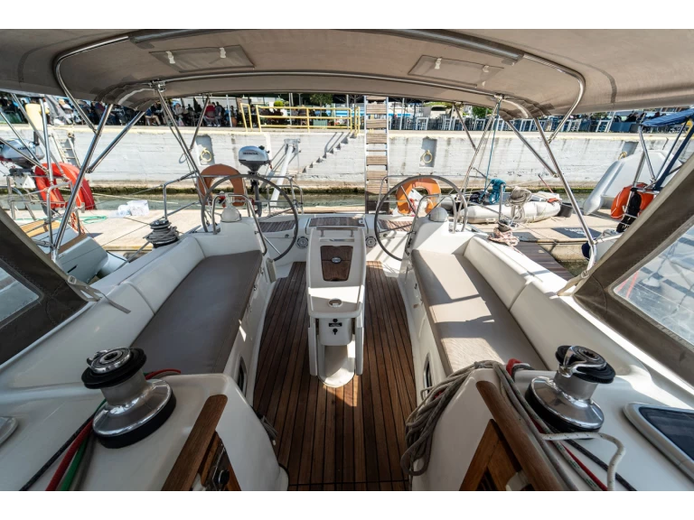 Plachetnice k pronájmu v Kavála za nejlepší cenu