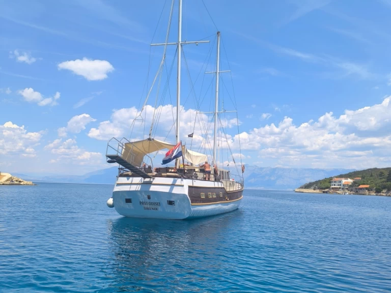 Pronájem Plachetnice  s licencí