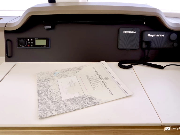 Katamarán k pronájmu v Olbia za nejlepší cenu