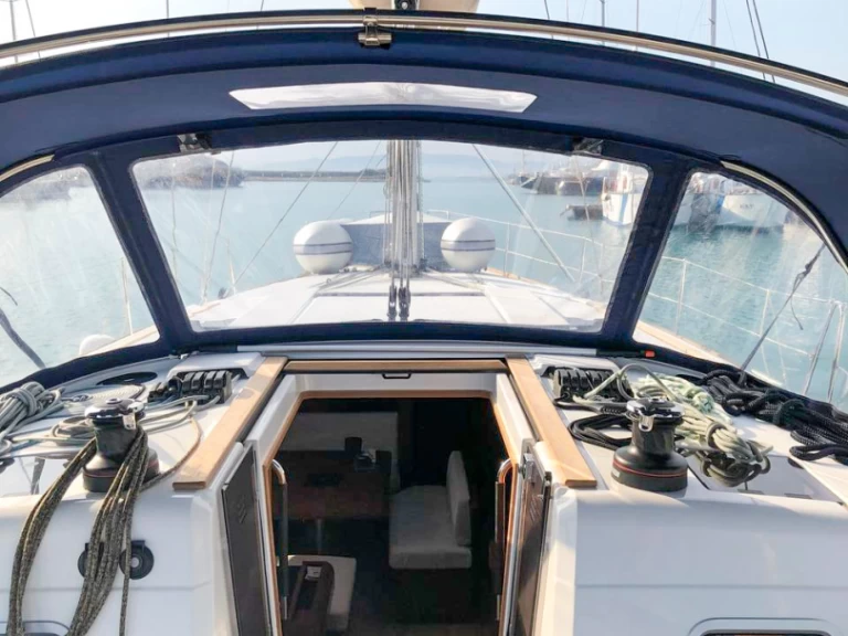 Pronajmout si Jeanneau Sun Odyssey 519 v Paleros