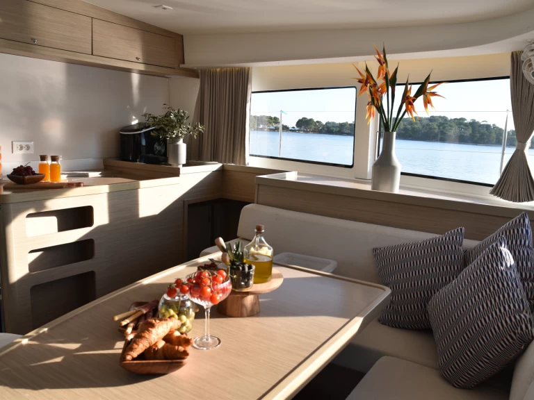 Pronájem lodi Lagoon Lagoon 42 v Split na Samboatu