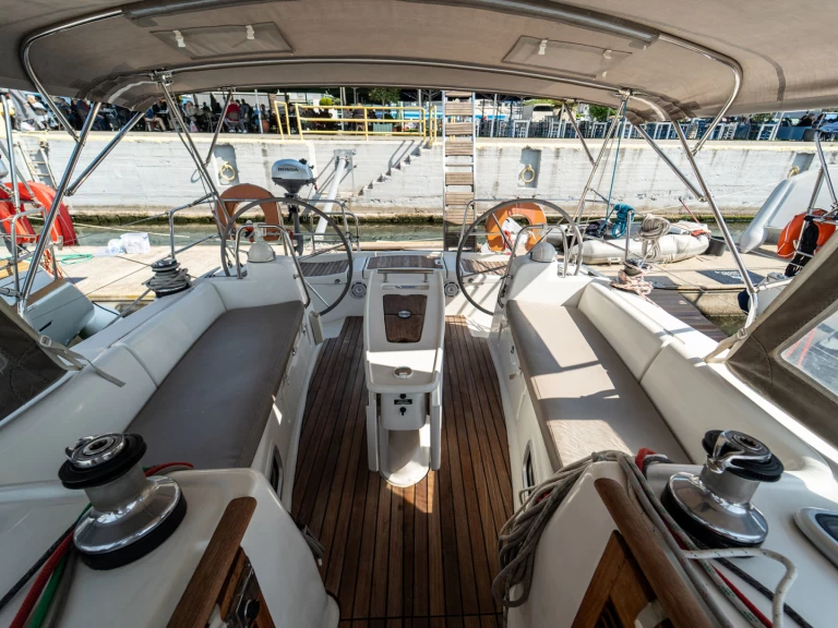 Plachetnice k pronájmu v Kavála za nejlepší cenu