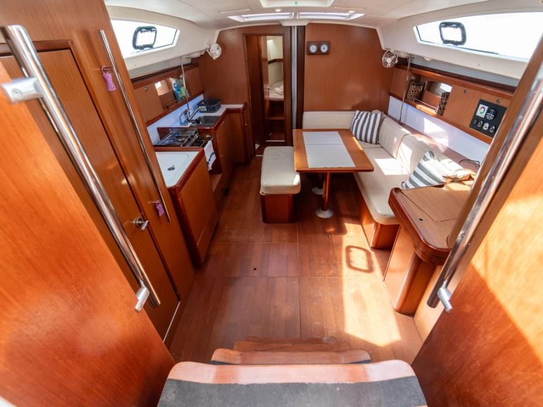 Pronájem jachty v Kavála -Bénéteau Oceanis 43 na Samboatu