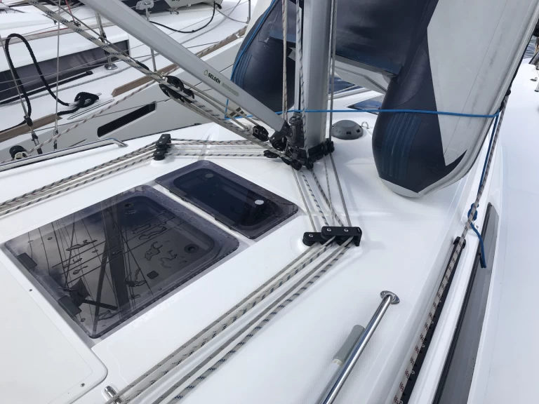 Pronájem lodi Cugnana Verde lákavé ceny Bavaria Cr 34