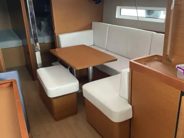 Pronajmout Plachetnice se skipperem či ne Jeanneau v Gouvia