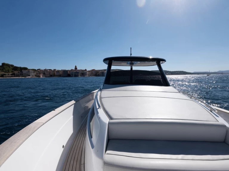 Pronájem lodi Saint-Tropez lákavé ceny Gozzo 35