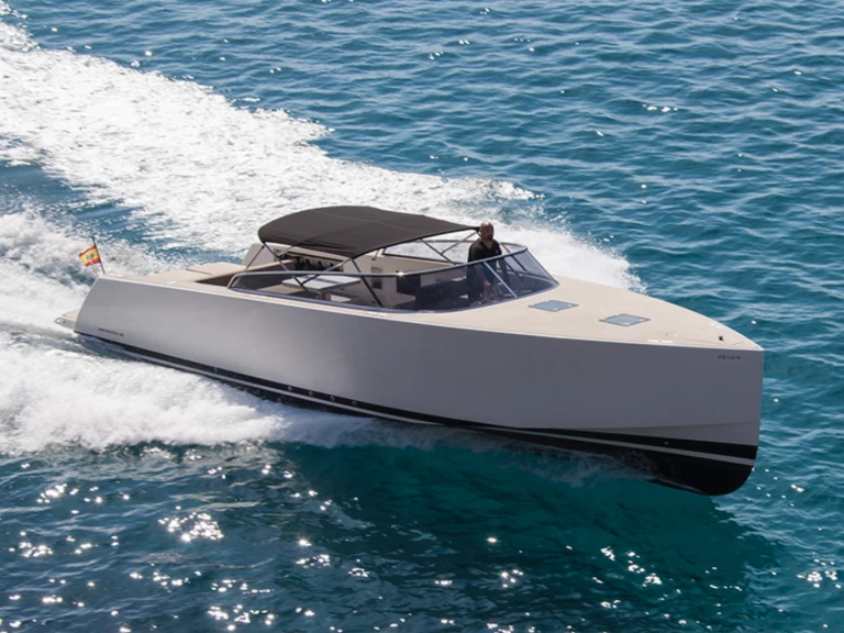 VanDutch VanDutch 40 jednotlivci a charterové společnosti v Port de Saint Tropez