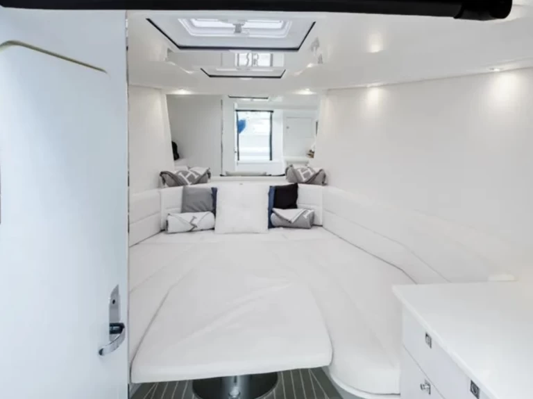 Pronájem Motorová loď v Port de Saint Tropez -VanDutch VanDutch 40