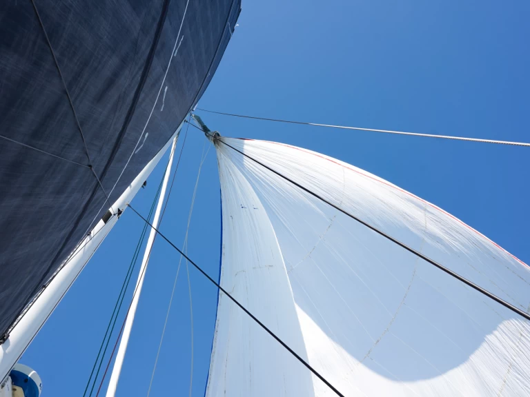 Pronájem Katamarán Marsaudon Composites s licencí