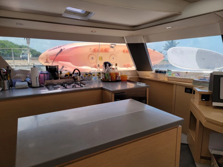 Pronájem lodi Fountaine Pajot Discover v Belize City na Samboatu