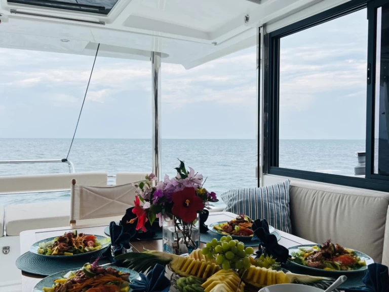 Pronájem jachty v Belize City -Bali First Tracks na Samboatu