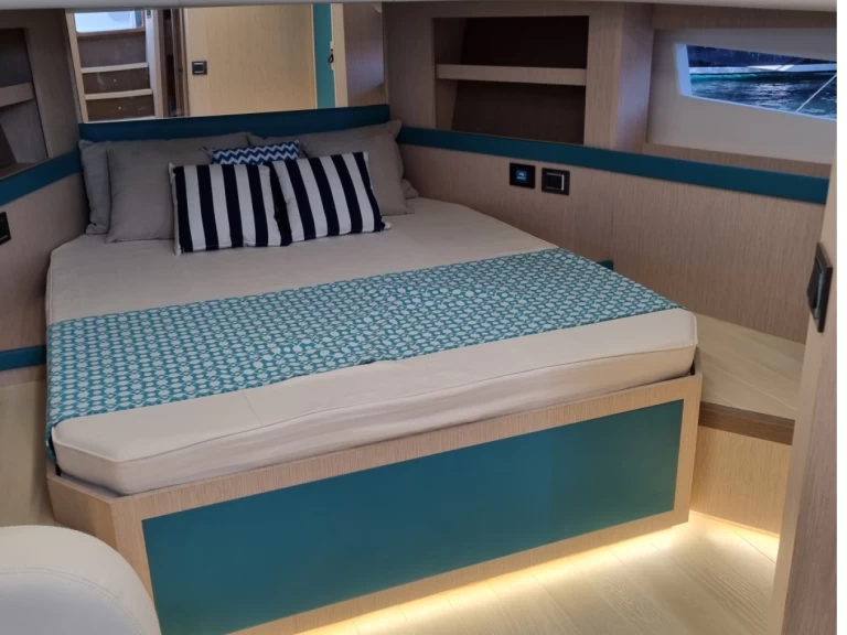 Pronajmout Motorová loď se skipperem či ne Apreamare v Port de Saint Tropez