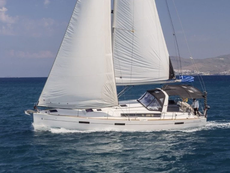 Pronajmout si Bénéteau Oceanis 45 v Kos