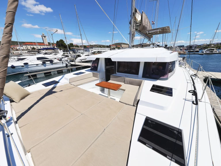 Pronájem lodi Šibenik  lákavé ceny Bali 4.4