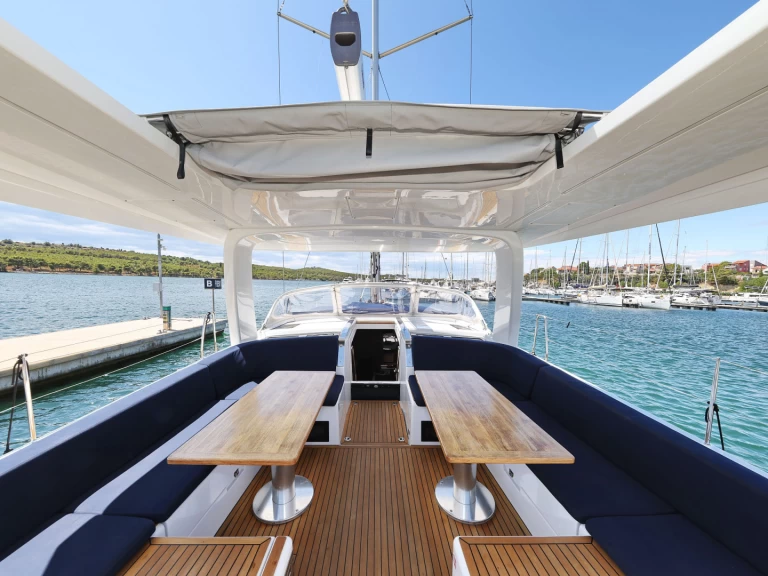 Pronajmout si Hanse Hanse 510 v Šibenik 