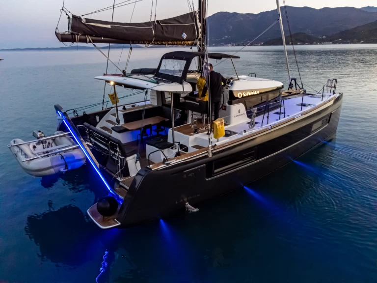 Pronajmout Katamarán se skipperem či ne Lagoon v Preveza