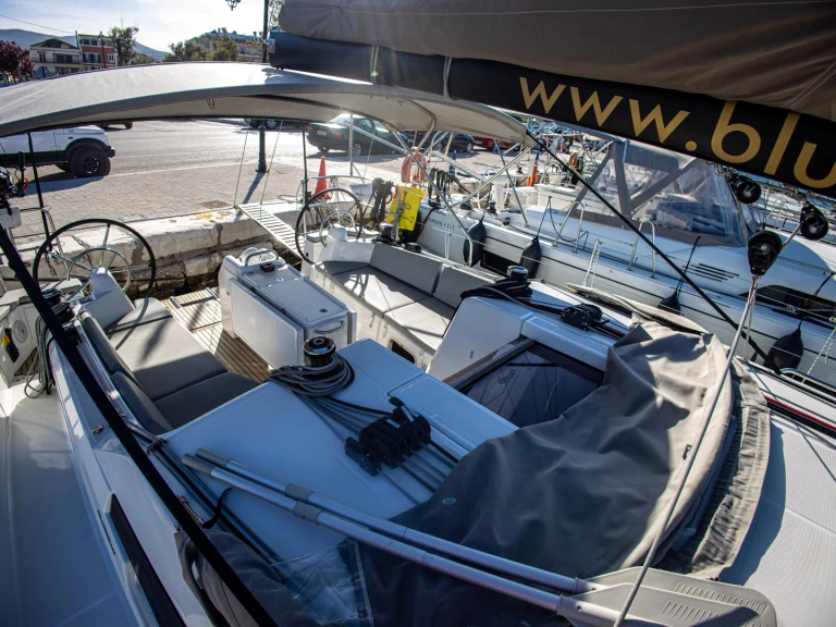 Pronájem lodi Jeanneau Sun Odyssey 410 v Preveza na Samboatu