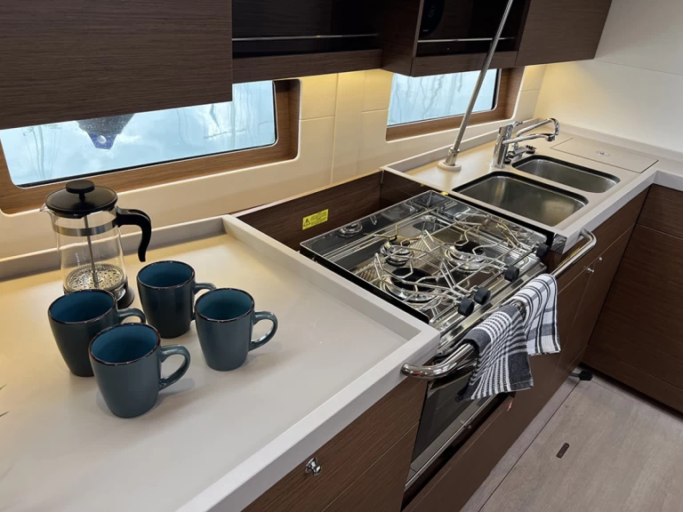 Pronájem Plachetnice Bénéteau s licencí