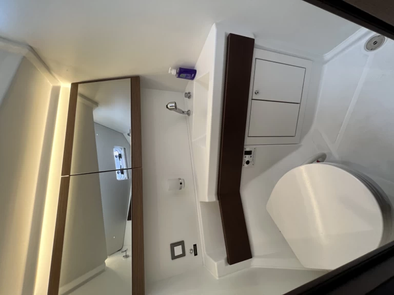 Bénéteau Oceanis 46.1 jednotlivci a charterové společnosti v Alimos