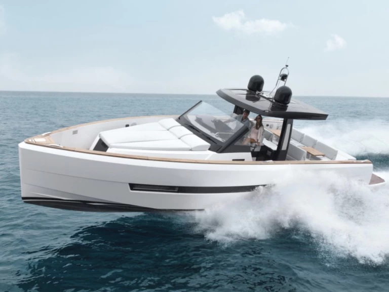 Fjord Fjord 44 Open jednotlivci a charterové společnosti v Port de Saint Tropez