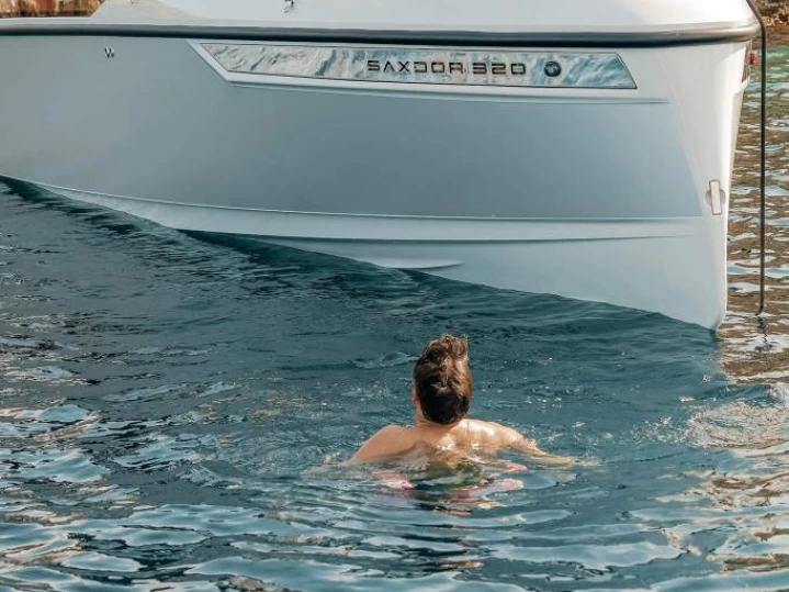 Pronájem Motorová loď Saxdor s licencí