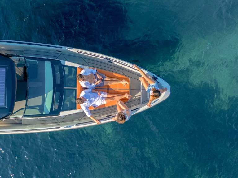 Pronajmout si Saxdor Saxdor 320 GTO v Cannes