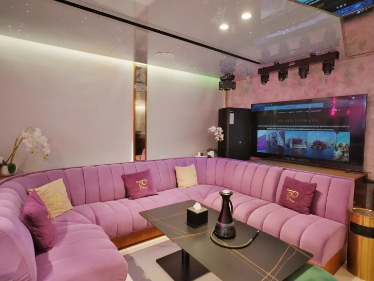 Pronajmout Jachta se skipperem či ne Al Kous Marine v Dubai Marina