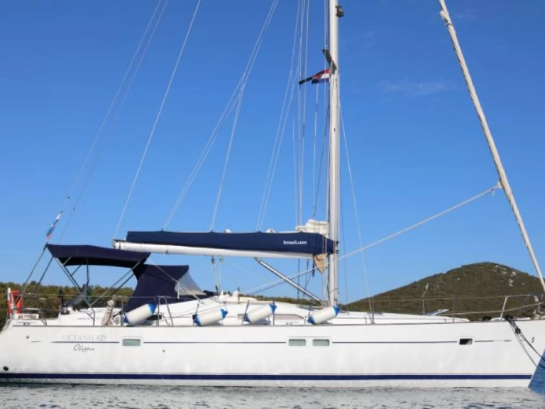 Pronájem lodi Španělsko lákavé ceny Oceanis 423 Clipper